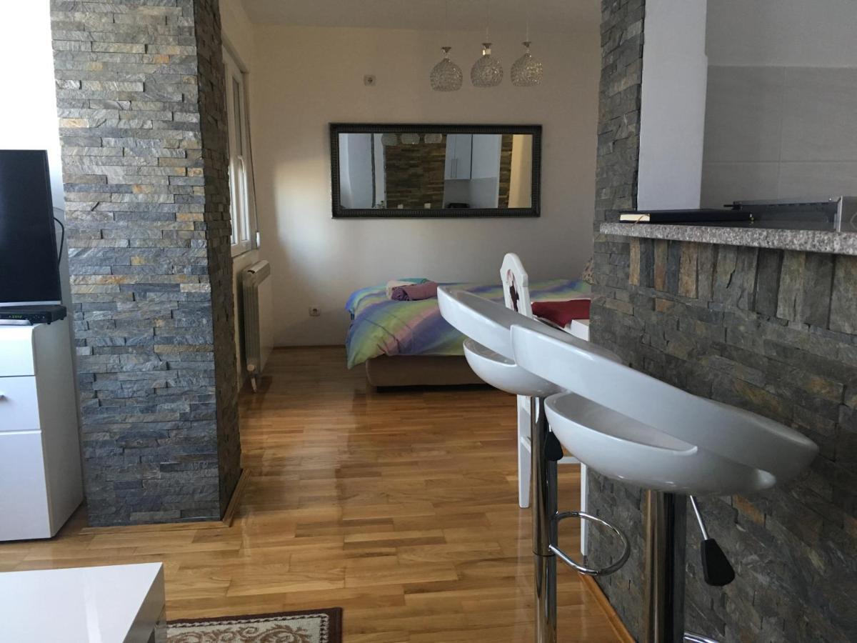 Ms - Downtown With Free Parking Space Apartman Belgrád Szoba fotó