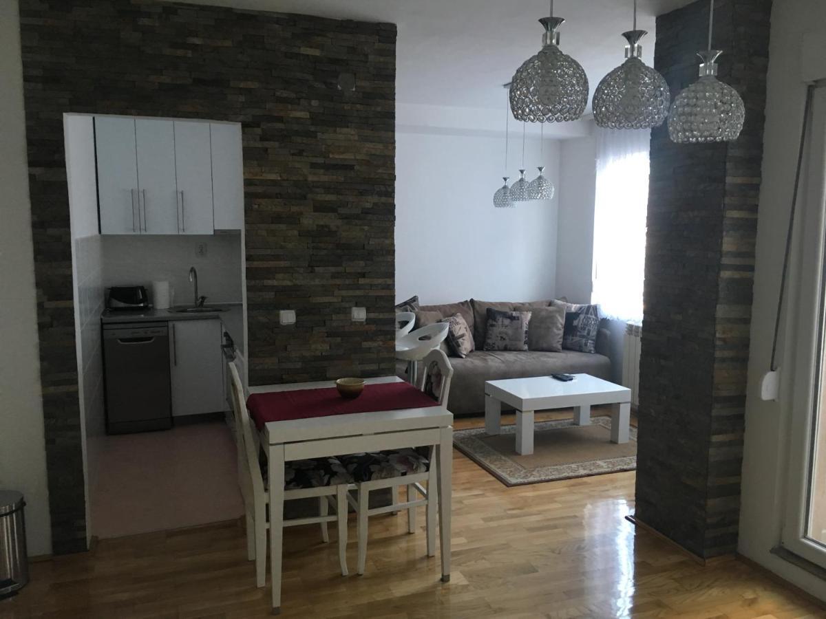 Ms - Downtown With Free Parking Space Apartman Belgrád Szoba fotó